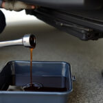 découvrez les éléments cruciaux à ne pas négliger lors de la vidange moteur. notre guide vous aide à maximiser la performance de votre véhicule tout en prolongeant sa durée de vie. ne laissez pas les détails vous échapper !